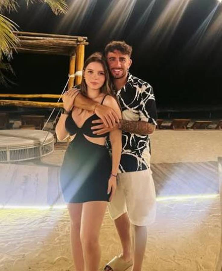 La historia de amor de Agustín Auzmendi con Cecilia García: así lo flechó la hondureña y hoy recibieron el mejor regalo de sus vidas