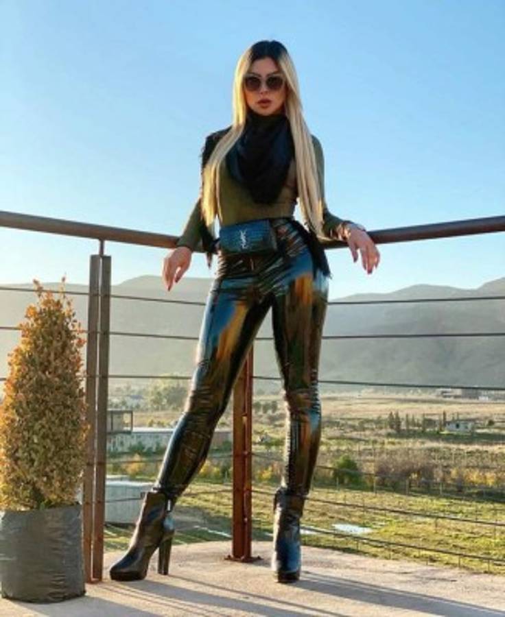 Captan a seleccionado mexicano Uriel Antuna siendo infiel a su esposa con una actriz