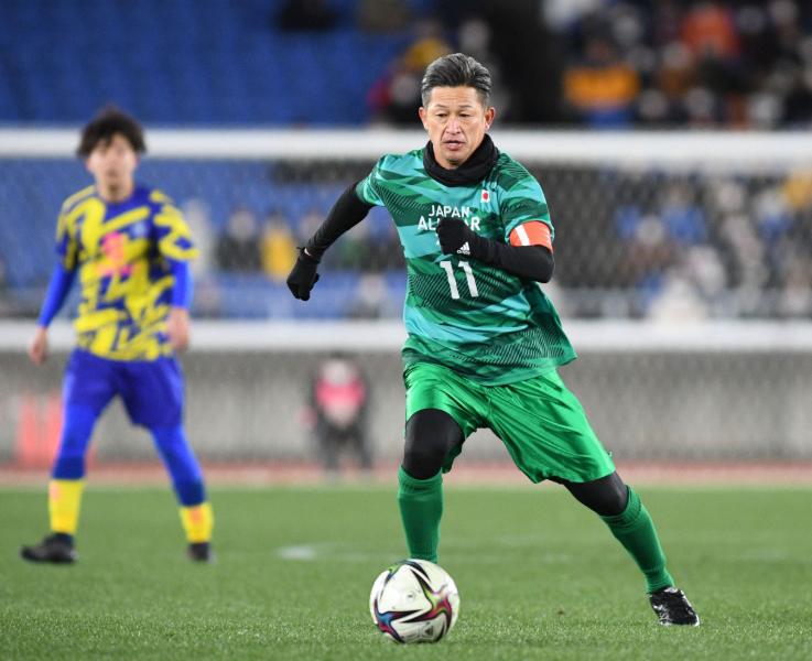 El futbolista más viejo del mundo cumple 58 años: su club actual y desliza cuándo podría retirarse