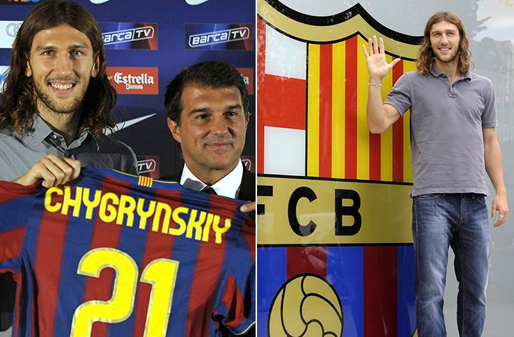 Chygrynskiy durante su presentación como azulgrana acompañado por Laporta.