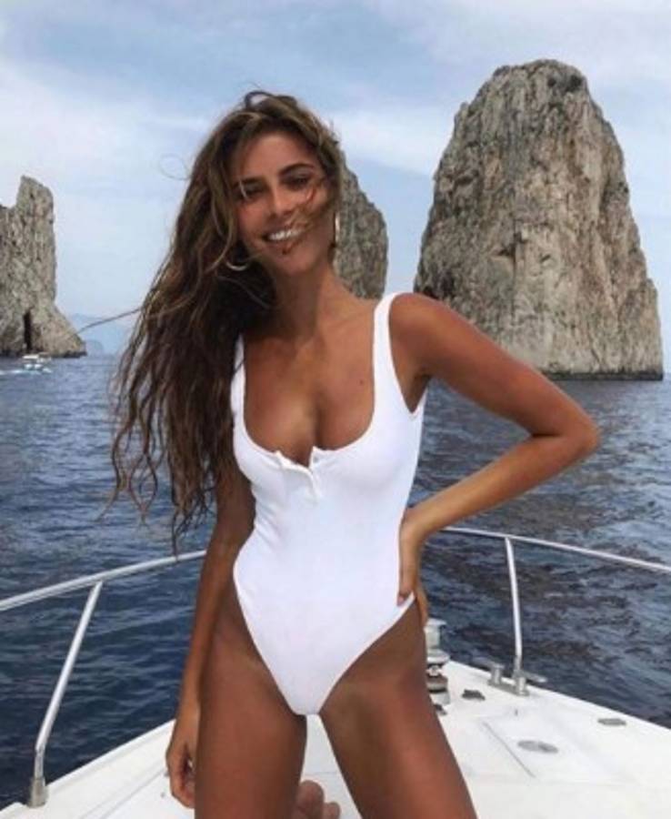 Picantes vacaciones: Philine Roepstorff deslumbra junto al polémico Nicklas Bendtner en Tremezzo