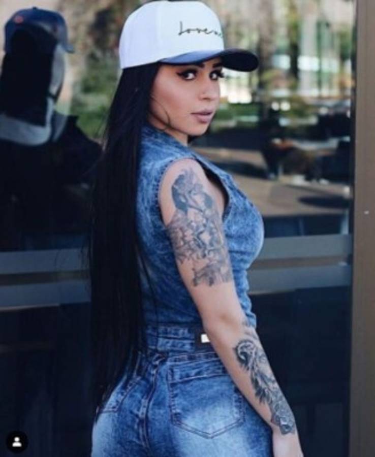 Hizo una propuesta de matrimonio inusual y la respuesta de su hermosa pareja sorprende