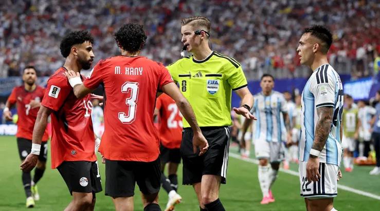 FIFA los castiga: Egipto recibe una sanción luego de ser eliminado por Argentina con polémica