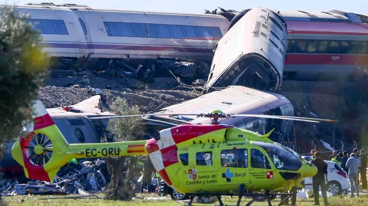 Suspenden la jornada de Copa del Rey por terrible accidente en España: más de 60 muertos