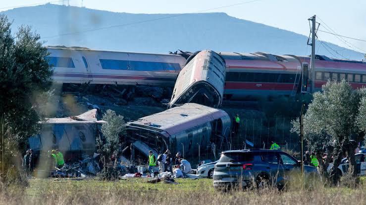 Suspenden la jornada de Copa del Rey por terrible accidente en España: más de 60 muertos