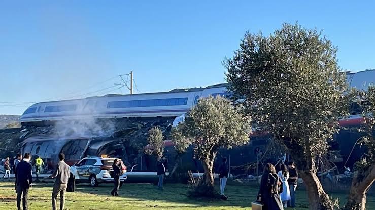 Suspenden la jornada de Copa del Rey por terrible accidente en España: más de 60 muertos