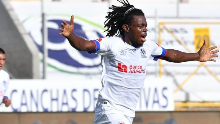 Debut de Yan Maciel y poderío ofensivo del Olimpia: el 11 que apunta Pedro Troglio ante Vida en su regreso a la Liga Nacional