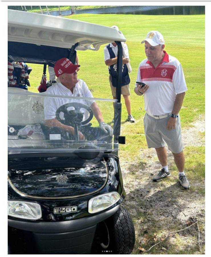 Carlos Pavón, Hristo Stoichkov y Donald Trump se la pasan de maravilla en un mano a mano jugando al golf