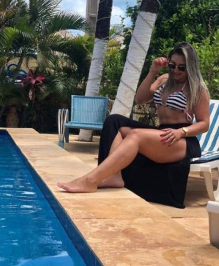 Así es Juliana, la espectacular rubia y futbolista que hace suspirar con sus fotos en Instagram