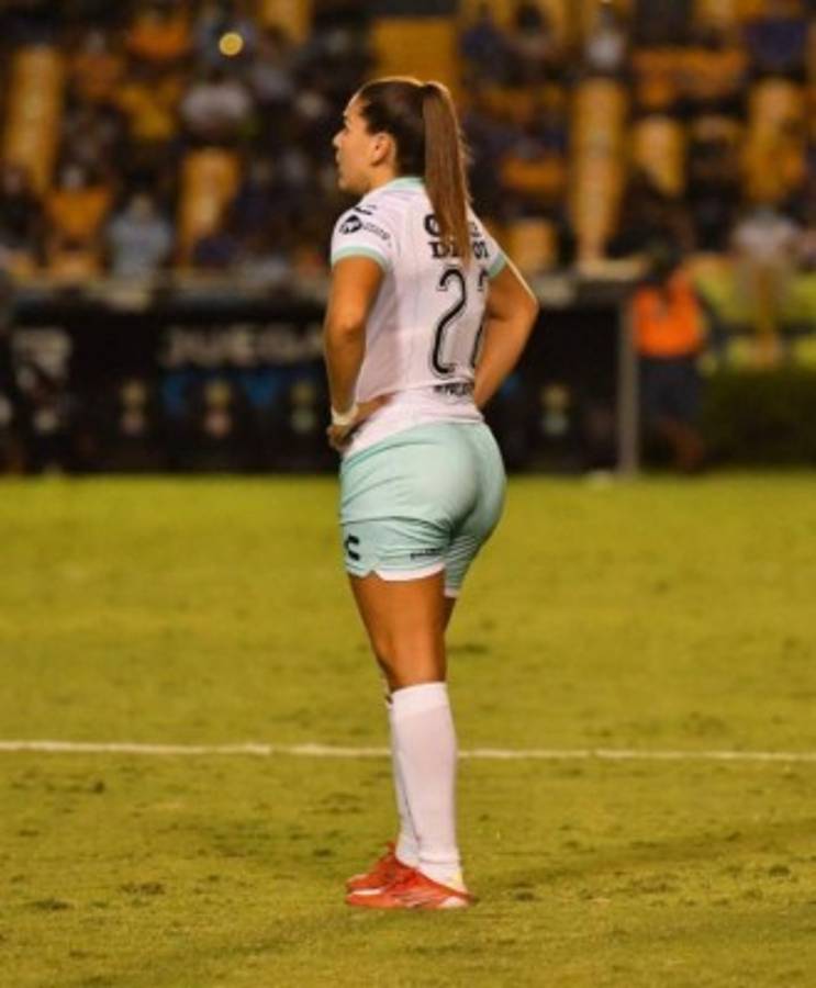 Norma Palafox enamora con sus últimas fotografías y Memphis Depay sorprende con su ''coqueteo''