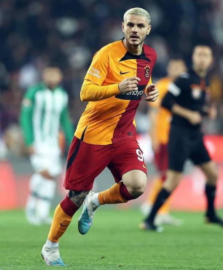 Filtran las pruebas de cómo Mauro Icardi fue infiel a Wanda Nara con modelo y así responde el futbolista argentino