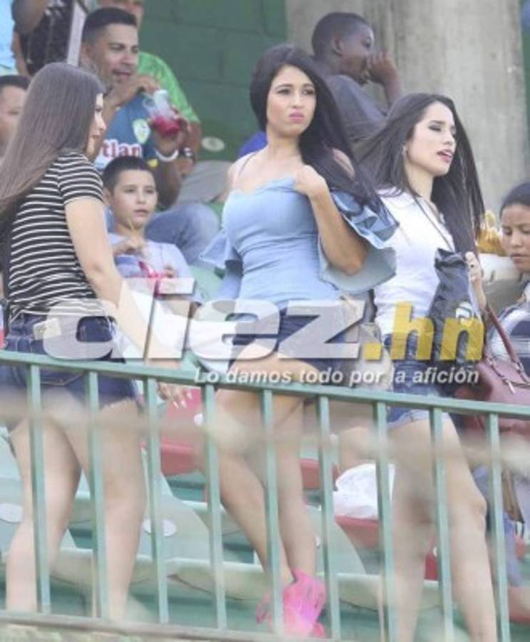 ¡HERMOSAS! Las bellas damas que engalan en los estadios de Liga Nacional