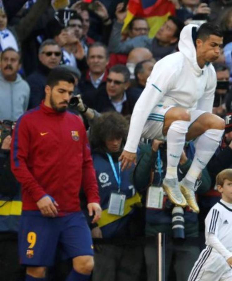 Lo que no se vio en TV: Los gestos de crack de Messi con CR7; saludo y disculpas