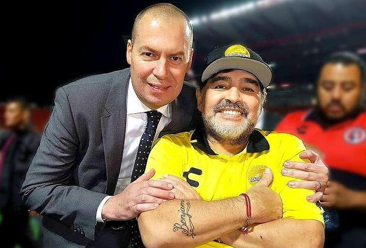 Periodista mexicano André Marín desvela la extraña enfermedad que puso en riesgo su vida: ‘‘Es un infierno’’