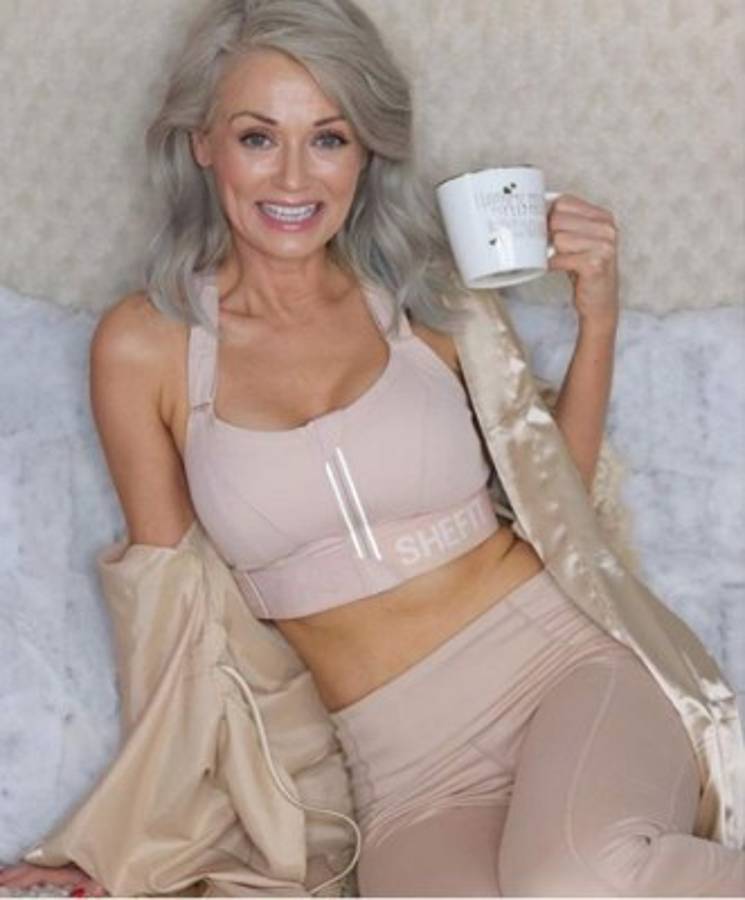 ¡Con 56 años! Kathy Jacobs, la modelo que puede ser la portada de la famosa revista Sports Illustrated  