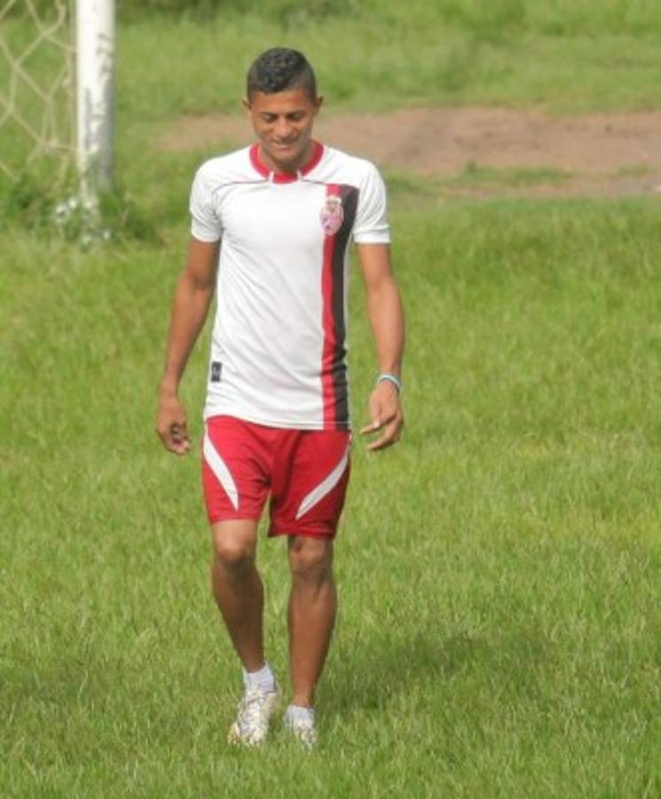 RUMORES+FICHAJES: Erick Andino se iría a Europa y Wilmer Cruz busca portero