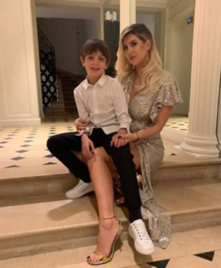 Nueva polémica: Wanda Nara es denunciada por unas atrevidas fotografías que le tomó su hijo