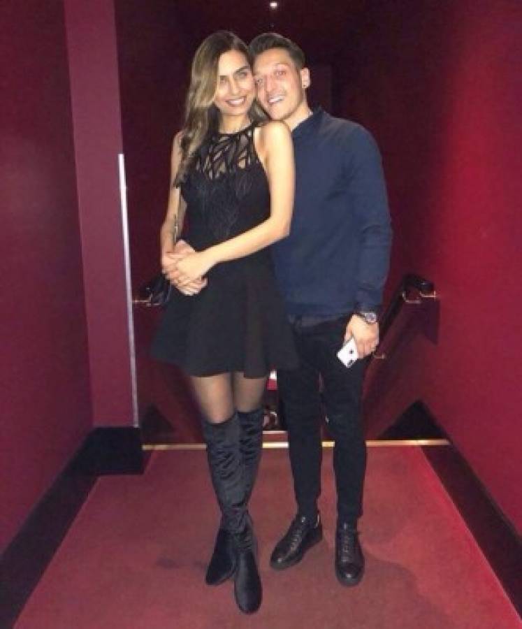 ¡Belleza! Amine Gülse, la Miss Turquía que flechó al alemán Mesut Özil