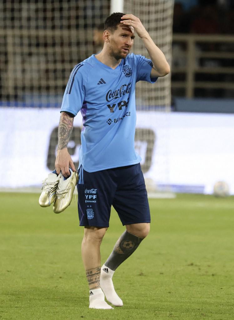 Locura por Argentina de cara al último amistoso y al Mundial: las bromas de Messi, una sorpresiva llegada y los intrusos