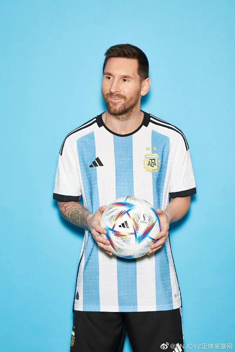 Así es la nueva camisa de Argentina para el Mundial de Qatar 2022: Símbolos patrios y el secreto para evitar el calor