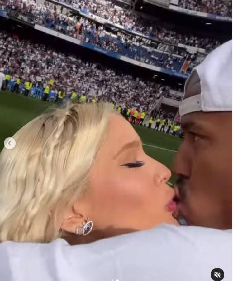 Las novias de los cracks del Real Madrid deslumbran en el Bernabéu: Besos, fotos y la novia de Militao se puso “coqueta”