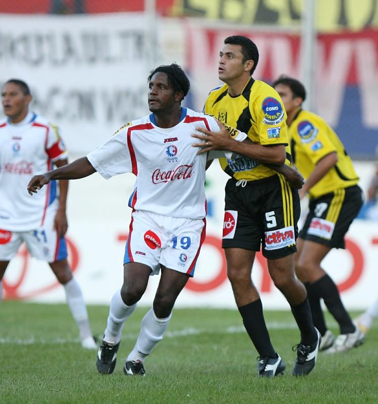 ¡20 futbolistas hondureños que quizás no los recuerdas con la camiseta de este equipo en Liga Nacional!