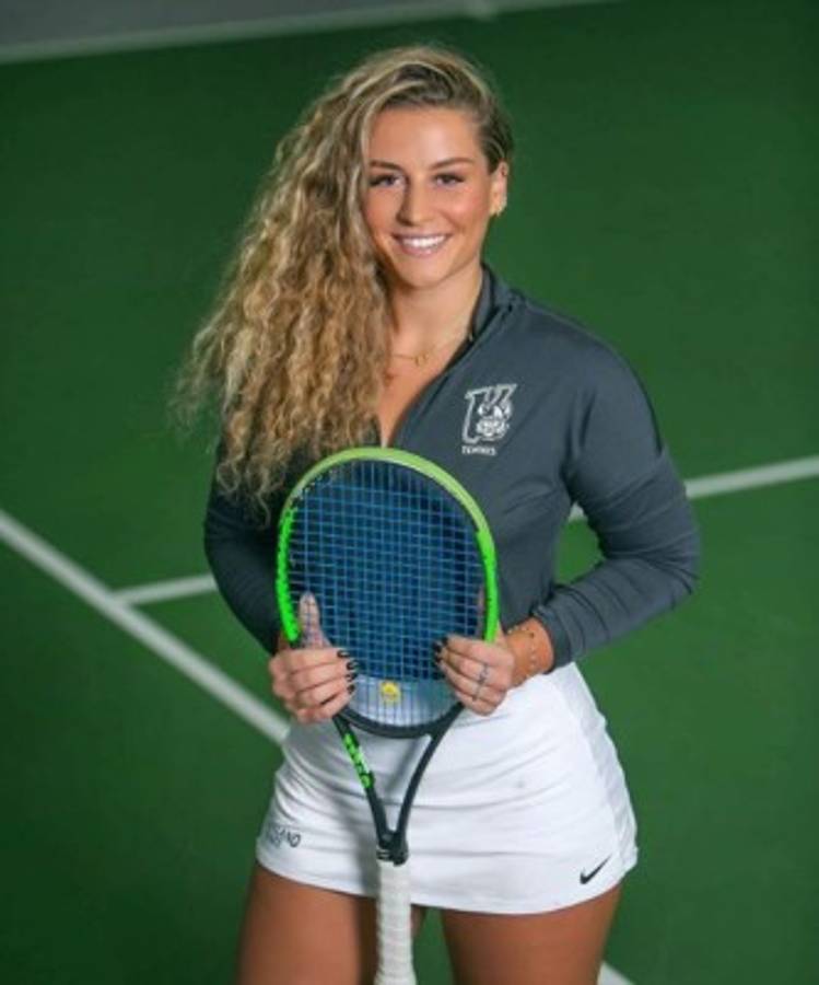 ¿De dónde salió? Klara Mrcela, la infartante tenista de la que todos hablan en Estados Unidos