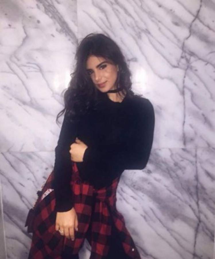 ¡UNA MUÑECA! Así es la bella hijastra que tiene el jugador español Cesc Fabregas