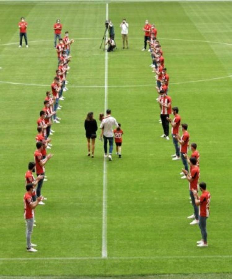 Sin abrazos y sin hinchas: Así se despide una leyenda del Athletic en tiempos del coronavirus