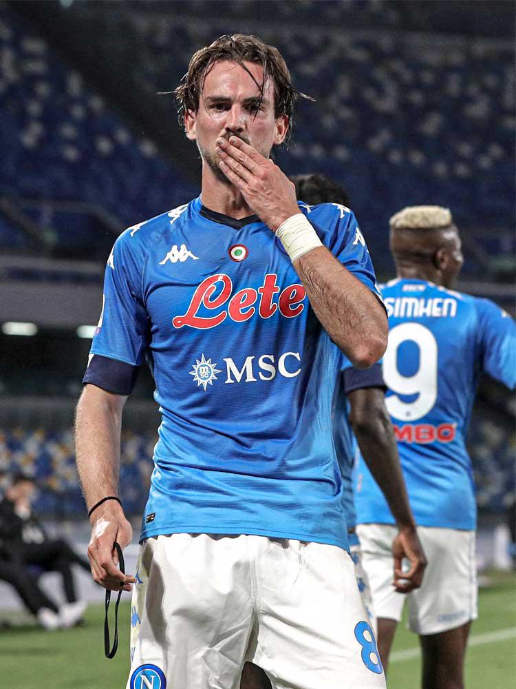 Sorpresa de Cristiano Ronaldo en el mercado de fichajes y Barcelona negocia inesperado refuerzo; brasileño pide públicamente ir al United