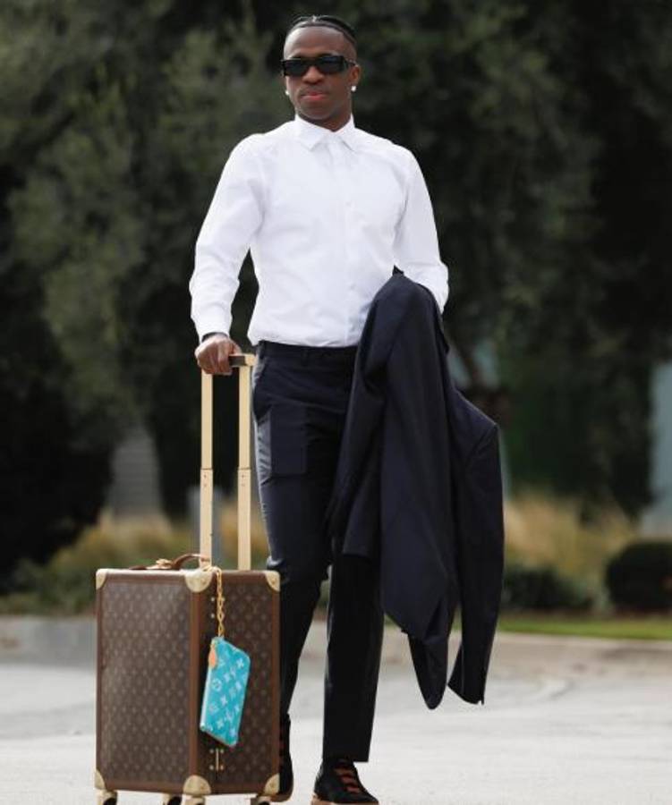 Vinicius aumenta su imperio: el club que está por comprar, sus negocios y el salario que cobra en Real Madrid