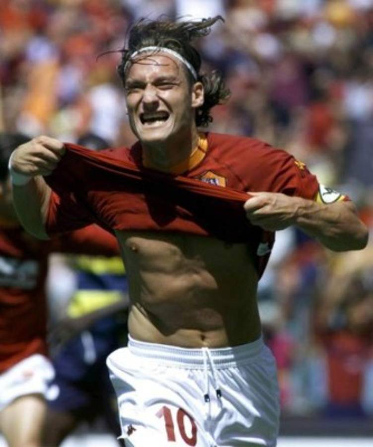 Las 15 inolvidables fotos que marcan la carrera de Francesco Totti