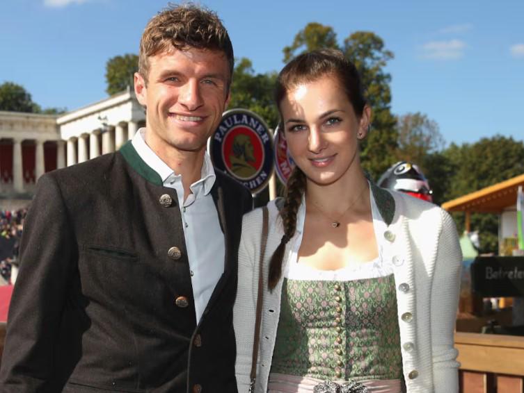 Thomas Muller rompe con su esposa tras 17 años juntos: se reveló el motivo