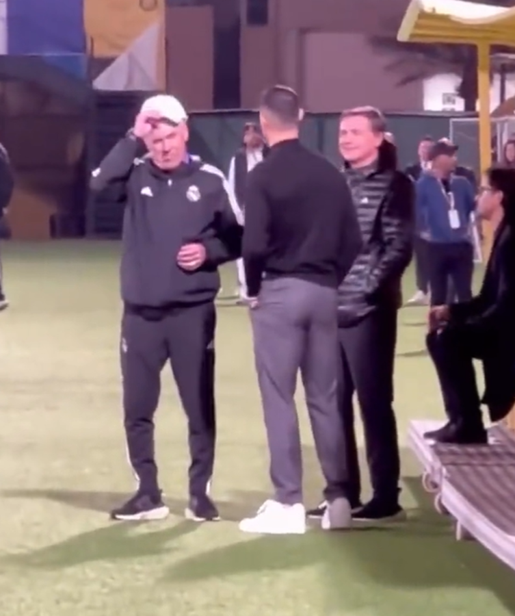 ¡Visita sorpresa! Así fue captado Cristiano Ronaldo en el entrenamiento del Real Madrid y su broma con los españoles