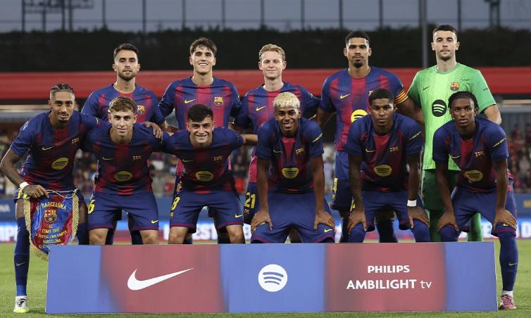 Hansi Flick tenía razón: sigue sin equipo después de que el Barcelona rompiera su contrato