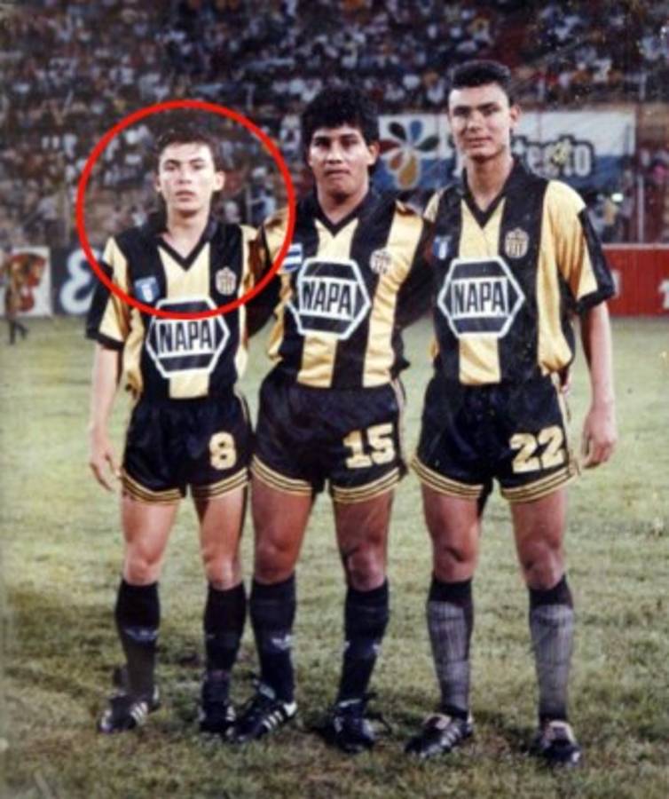 ¡Hasta con banca lujosa! El 11 histórico del Real España para presidente Elías Burbara