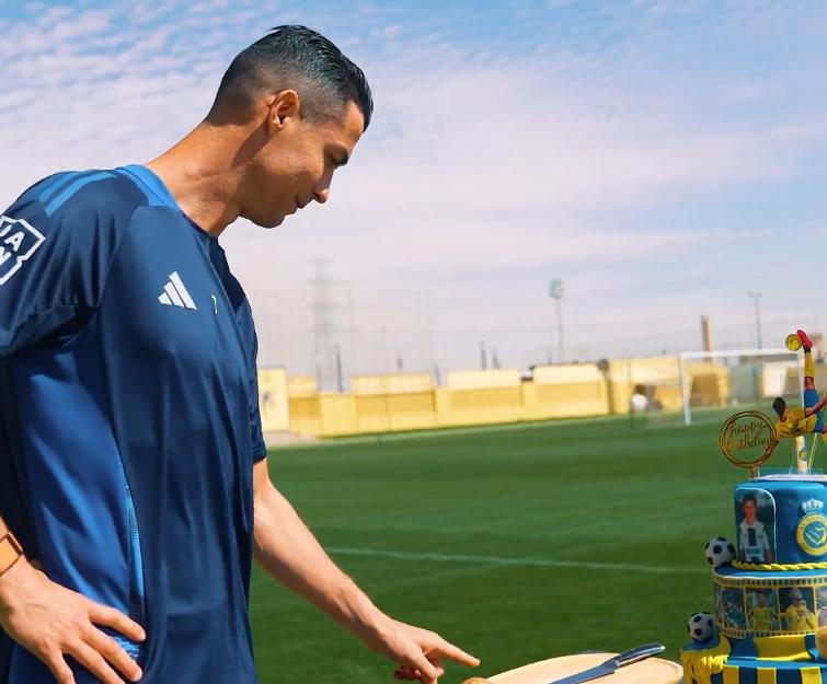 Al Nassr le celebra a Cristiano Ronaldo su cumpleaños 40: la fiesta que se vivió en el club