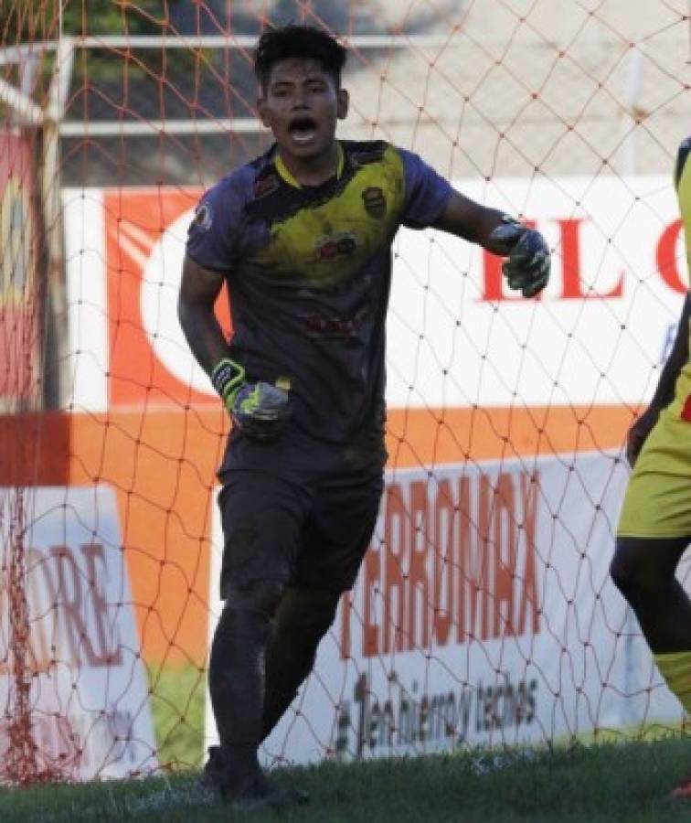 FICHAJES: Hondureño firma en Uruguay y seleccionado salvadoreño llega a Liga