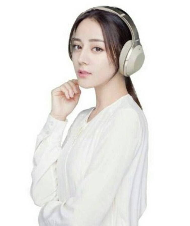 Dilireba, la actriz china que ignora al futbolista brasileño Pato