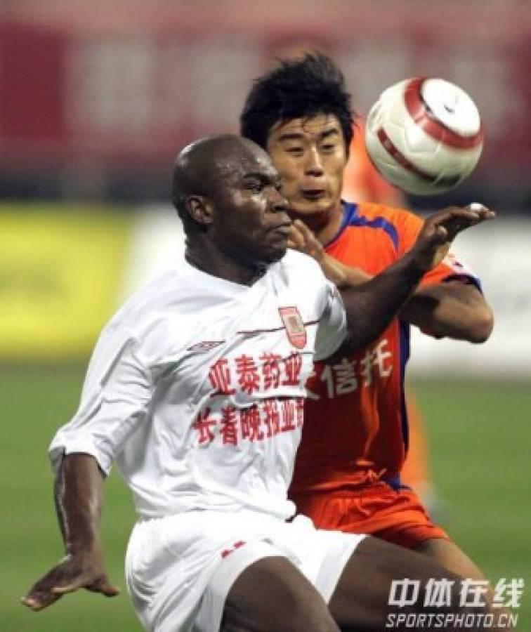 Futbolistas hondureños que fueron legionarios y que son pocos recordados con la camisa de estos clubes de Europa y Asia