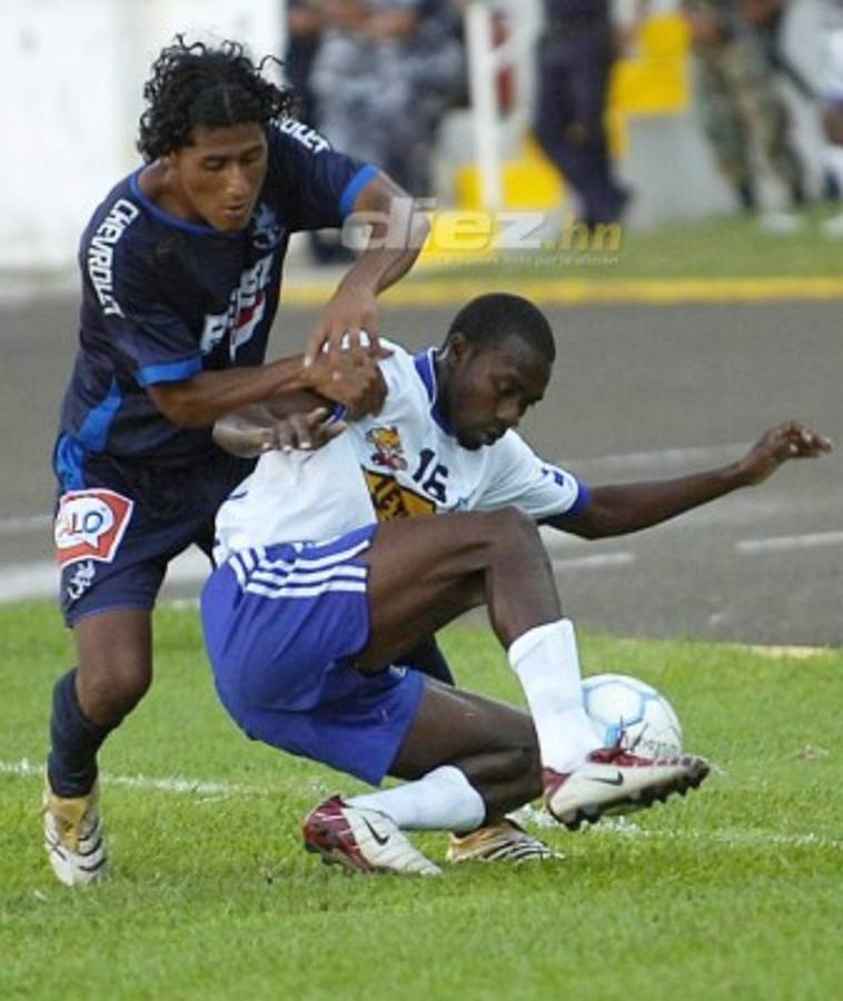 Edy Vásquez: El auto desecho donde murió, su contagioso baile, el llanto desconsolado de Emilio Izaguirre y su título con Motagua