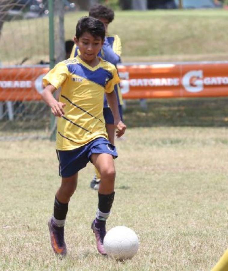 Pequeños derrocharon talento en el Soccer Festival en La Lima