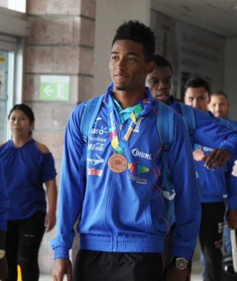 MERCADO: Real España y Motagua se refuerzan, hondureño es presentado en México