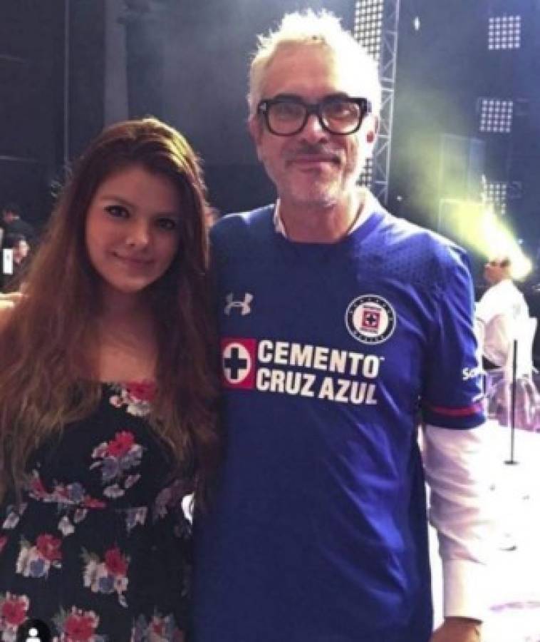 Franco Escamilla y una modelo Playboy: Los famosos personajes que sufren por el Cruz Azul de México