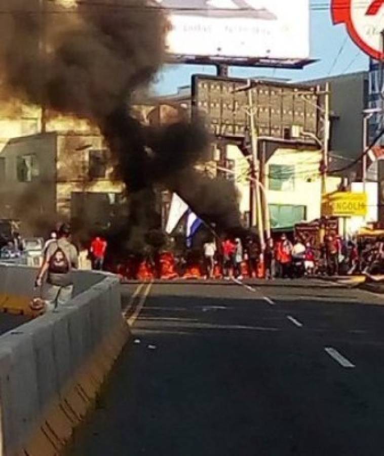 FOTOS: Hondureños salen a protestar en varias ciudades del país