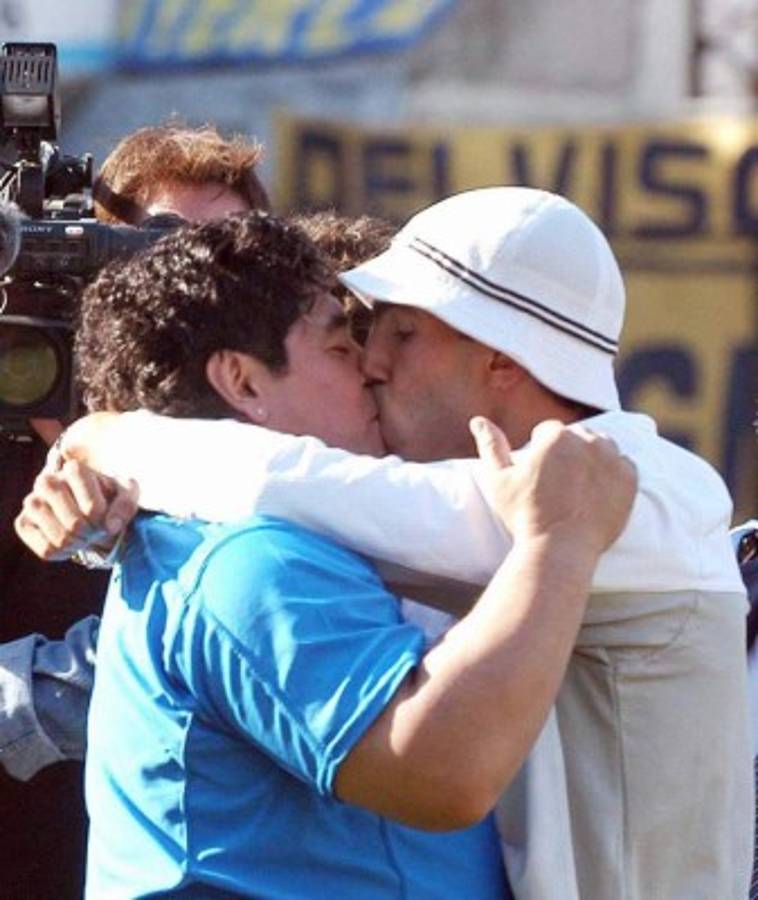 Un hondureño entre los besos, caricias y momentos más insólitos del fútbol