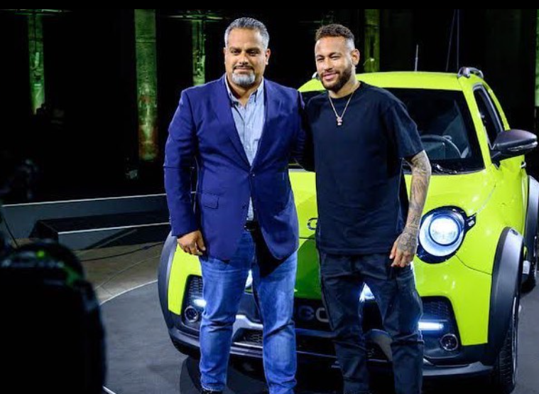 Así es la nueva máquina de Neymar: acompañado de la atleta más sexi del mundo y lució unas valiosas botas