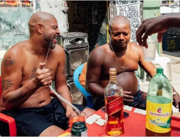 Uno se dedicó a vender pan y el que se quedó en la calle: los futbolistas  que han perdido todo por las mujeres y el alcohol