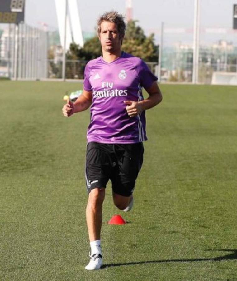 REVOLUCIÓN: Los jugadores que se marcharían del Barcelona y Real Madrid