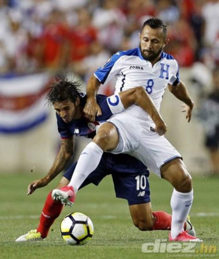 ¡EL ONCE! Así jugaría Honduras contra Costa Rica sin Choco Lozano